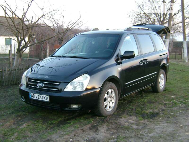 Минивэн Kia Carnival 2007 в Виннице