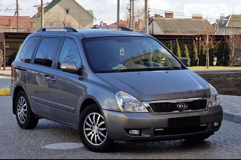 Мінівен Kia Carnival 2011 в Одесі