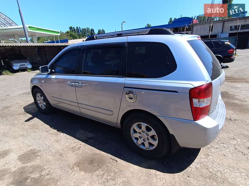 Минивэн Kia Carnival 2008 в Одессе