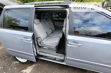 Мінівен Kia Carnival 2006 в Первомайську