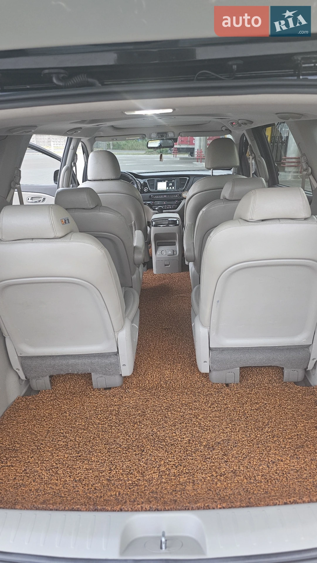 2014 Kia Carnival - мініатюра 24