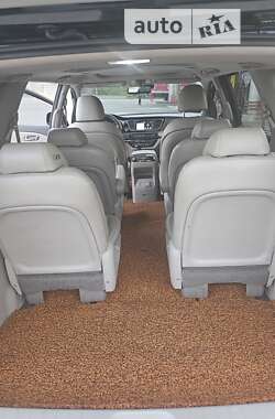 Минивэн Kia Carnival 2014 в Житомире