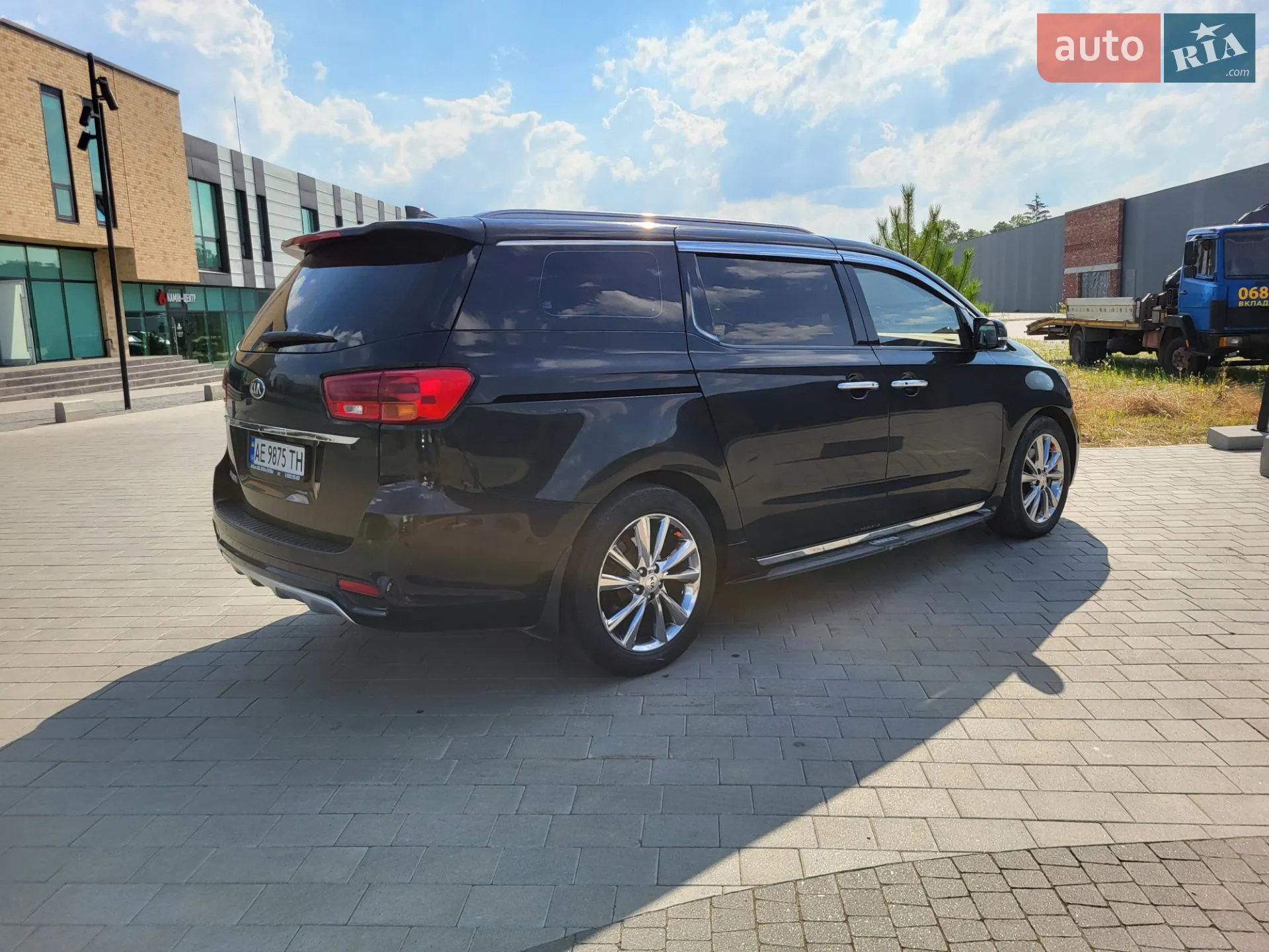 2018 Kia Carnival - мініатюра 11