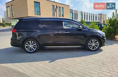 Мінівен Kia Carnival 2018 в Хмельницькому