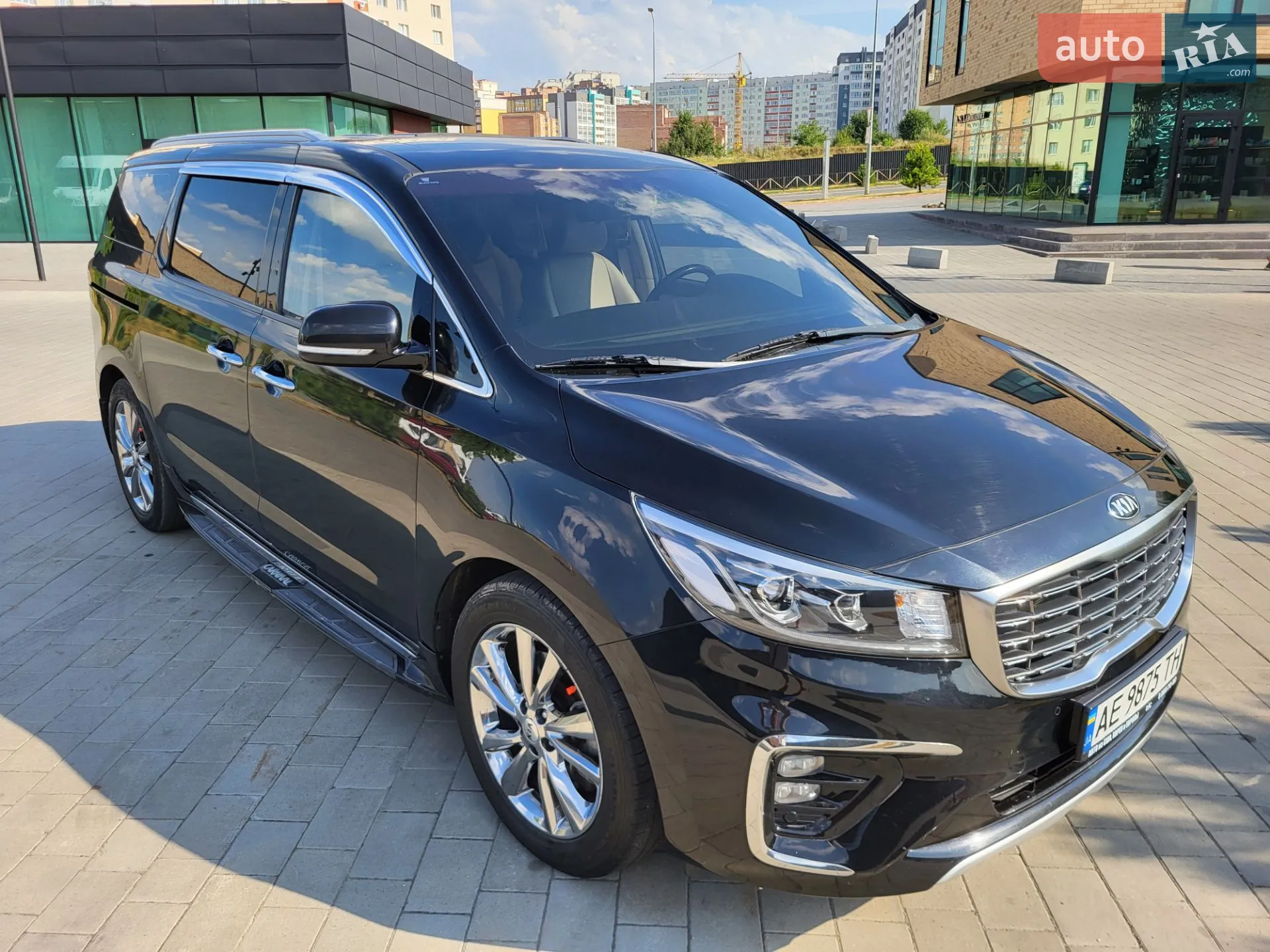 2018 Kia Carnival - мініатюра 17