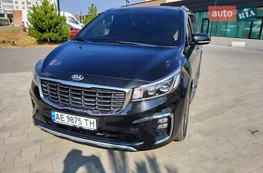 Мінівен Kia Carnival 2018 в Хмельницькому