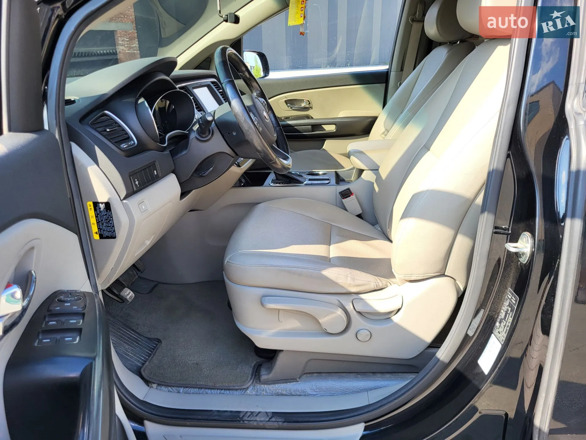 2018 Kia Carnival - мініатюра 24
