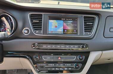 Мінівен Kia Carnival 2018 в Хмельницькому