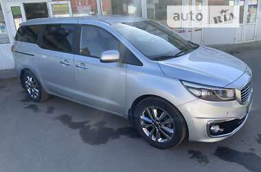 Мінівен Kia Carnival 2015 в Черкасах