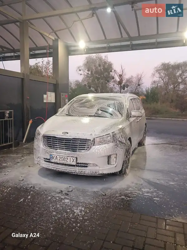 Kia Carnival 2014 VIN KNHMF37ABFS001411 фото оголошення 10 з 69