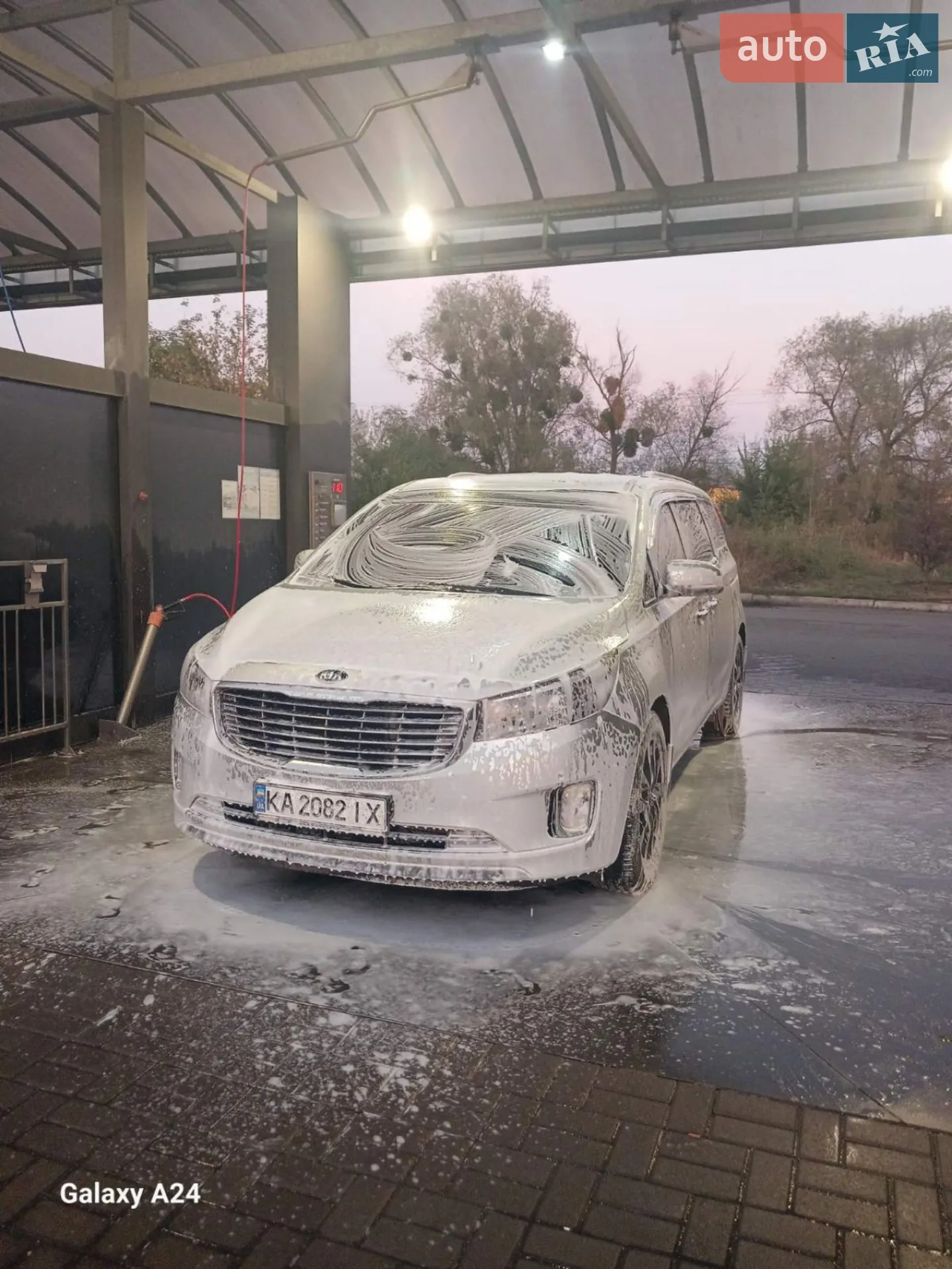 2014 Kia Carnival - мініатюра 10