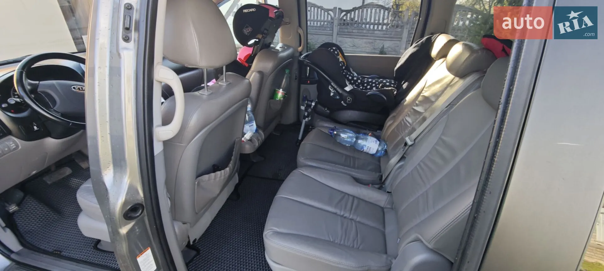 2010 Kia Carnival - мініатюра 6