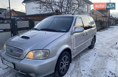 Мінівен Kia Carnival 2003 в Чернівцях