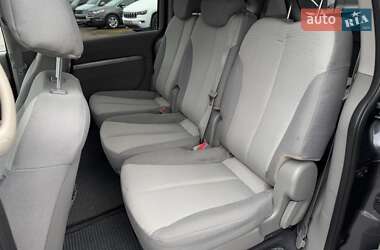 Мінівен Kia Carnival 2012 в Вінниці