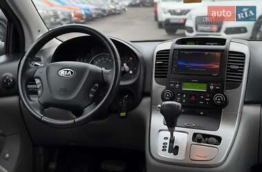 Мінівен Kia Carnival 2012 в Вінниці