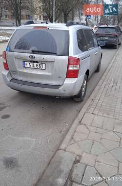 Минивэн Kia Carnival 2010 в Житомире