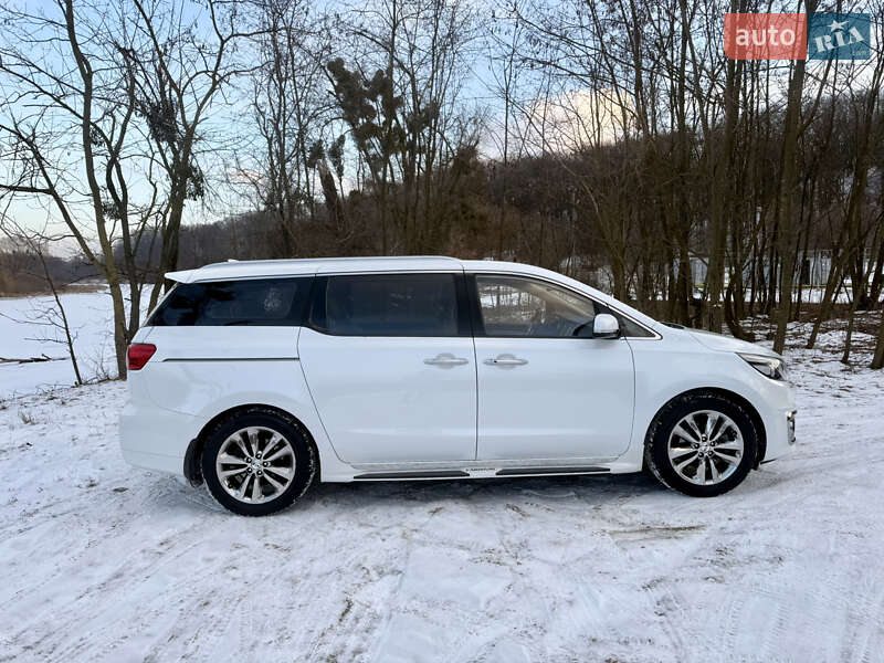 Минивэн Kia Carnival 2017 в Житомире фото 17 Минивэн Kia Carnival 2017 в Житомире