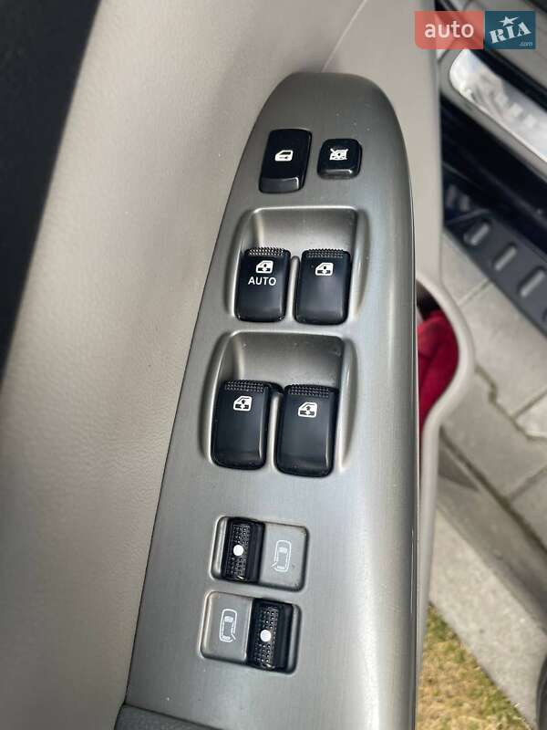 Минивэн Kia Carnival 2006 в Одессе фото 5 Минивэн Kia Carnival 2006 в Одессе