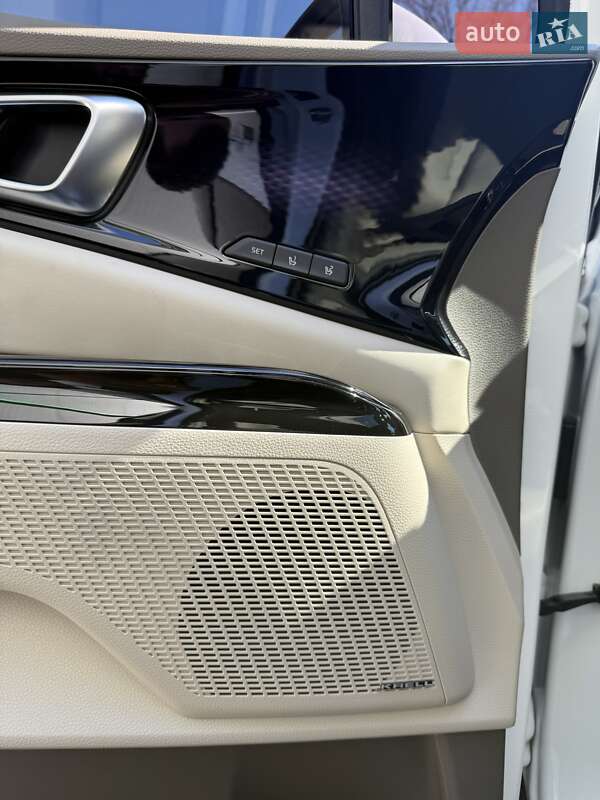 Минивэн Kia Carnival 2022 в Киеве