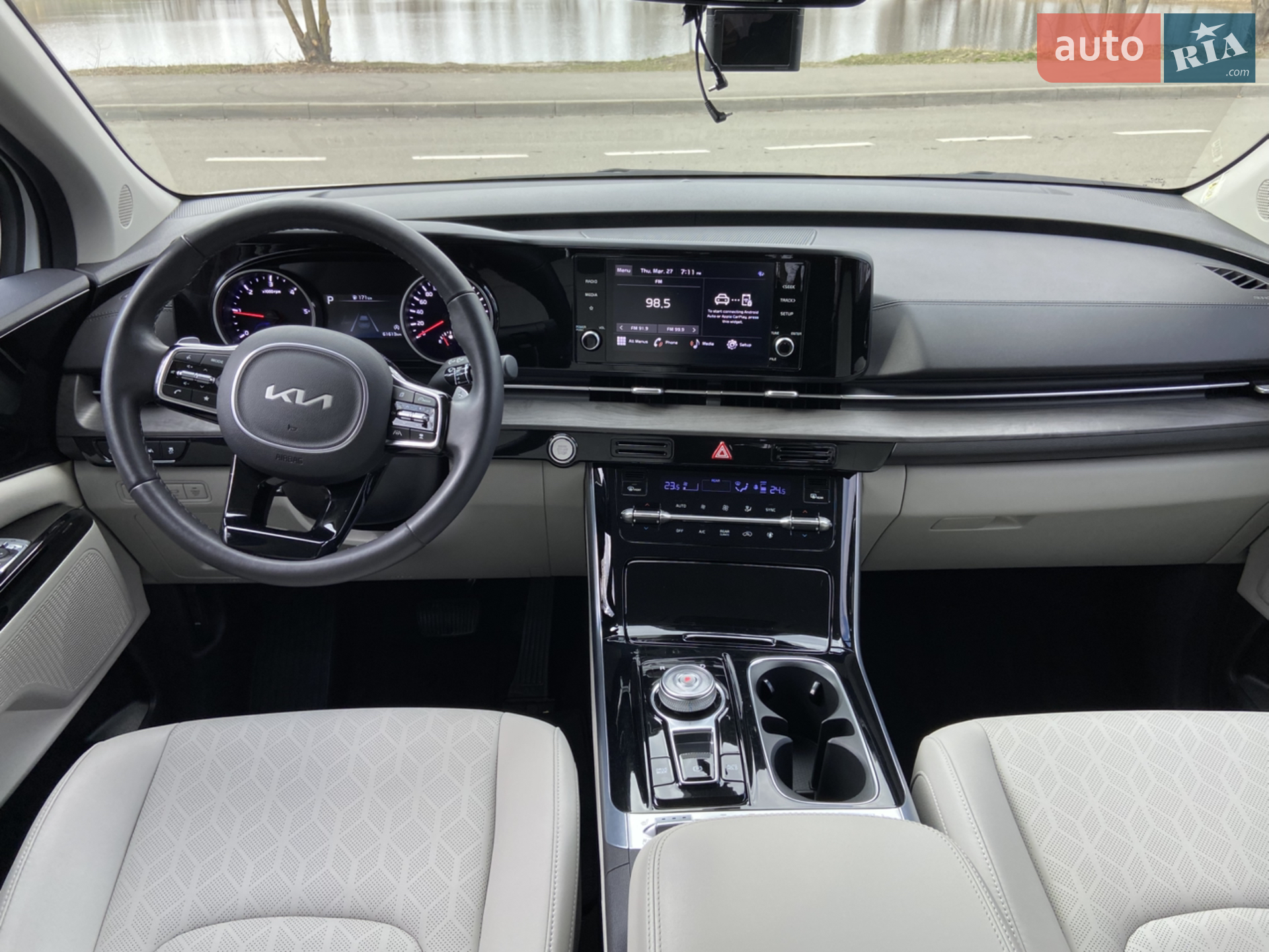 2023 Kia Carnival - мініатюра 10