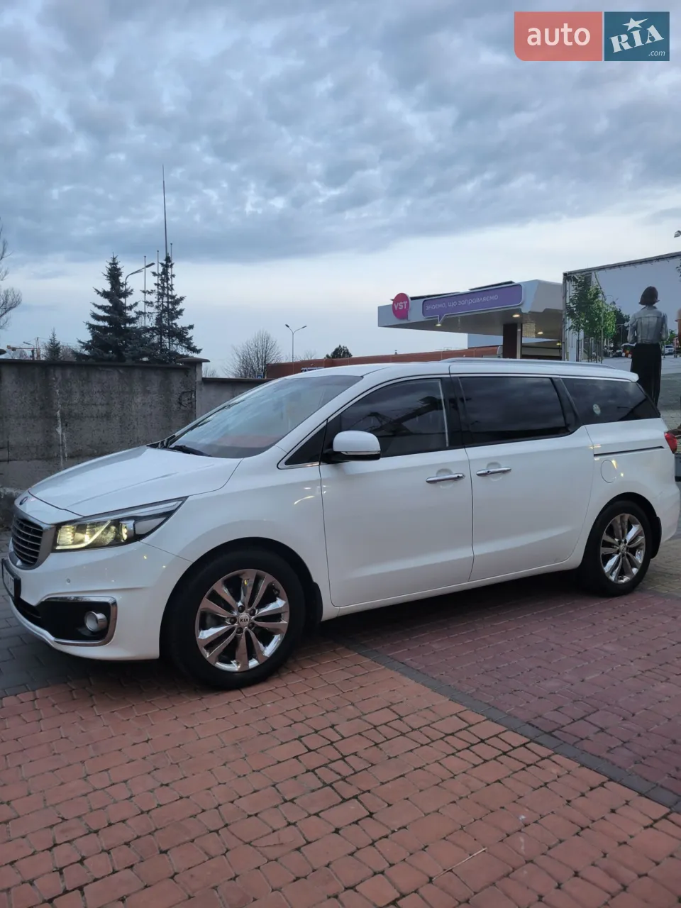 2018 Kia Carnival - мініатюра 36