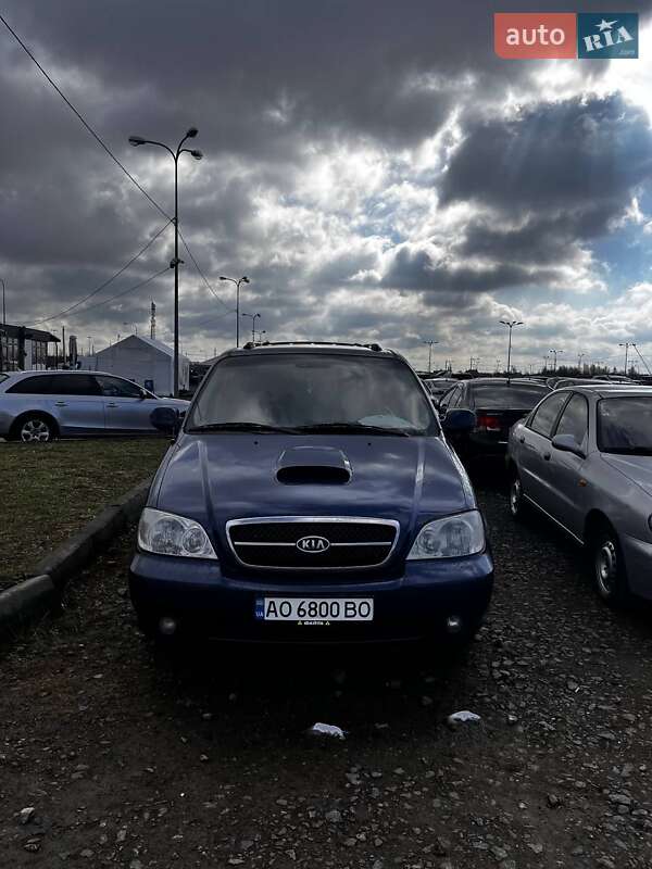 Kia Carnival 2004