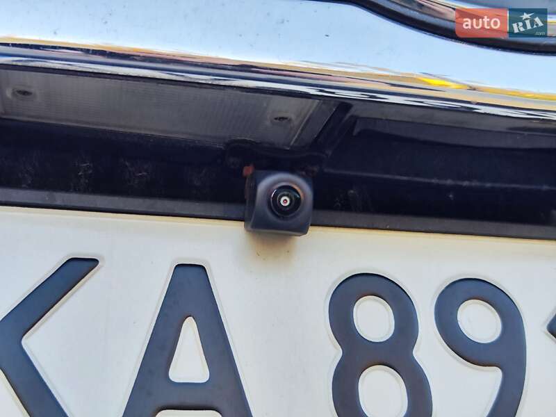 Мінівен Kia Carnival 2007 в Києві