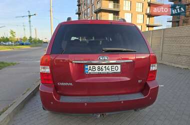 Минивэн Kia Carnival 2007 в 