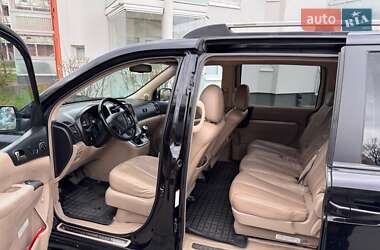 Минивэн Kia Carnival 2007 в 