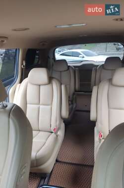 Минивэн Kia Carnival 2019 в 