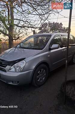Минивэн Kia Carnival 2007 в 
