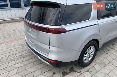 Мінівен Kia Carnival 2022 в 