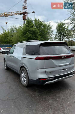 Мінівен Kia Carnival 2022 в 