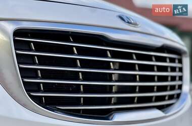 Мінівен Kia Carnival 2017 в 