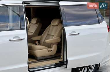 Мінівен Kia Carnival 2017 в 