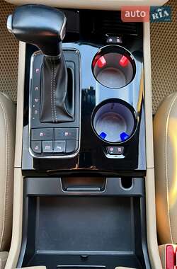 Мінівен Kia Carnival 2017 в 
