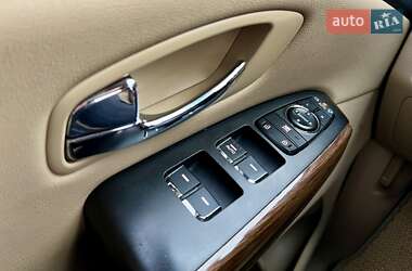 Мінівен Kia Carnival 2017 в 