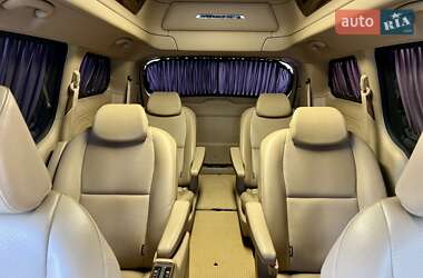 Мінівен Kia Carnival 2017 в 