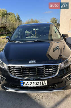 Мінівен Kia Carnival 2018 в Києві