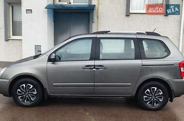 Минивэн Kia Carnival 2012 в Ровно