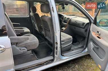 Минивэн Kia Carnival 2002 в 