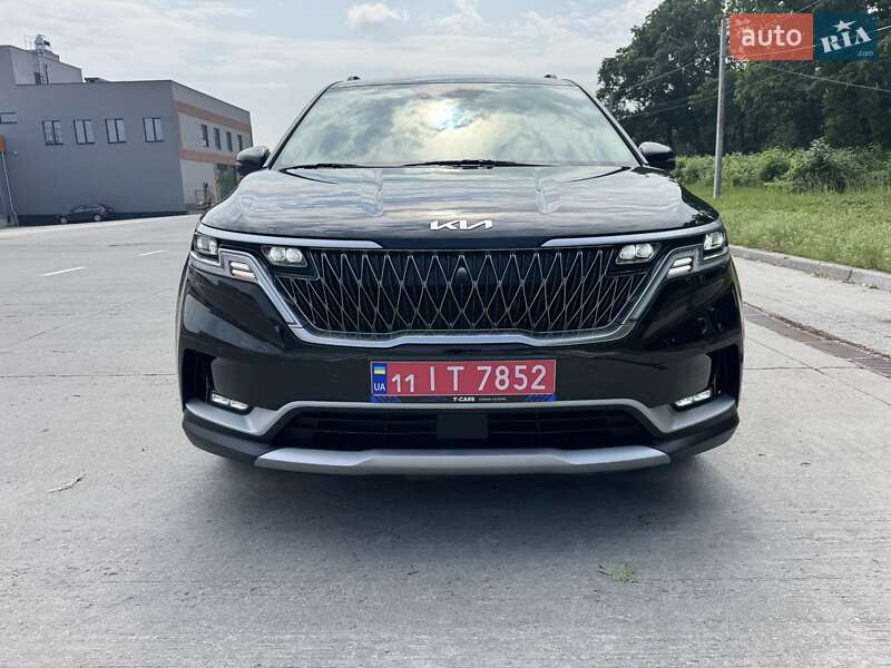 Минивэн Kia Carnival 2022 в Киеве