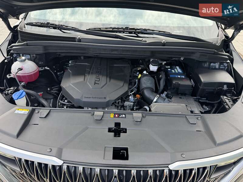 Минивэн Kia Carnival 2022 в Киеве