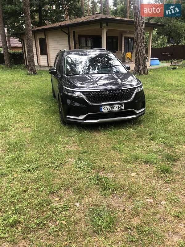 Минивэн Kia Carnival 2021 в Киеве