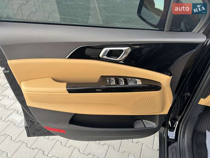 Минивэн Kia Carnival 2023 в Киеве фото 21 Минивэн Kia Carnival 2023 в Киеве