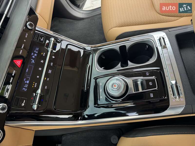 Минивэн Kia Carnival 2023 в Киеве фото 30 Минивэн Kia Carnival 2023 в Киеве