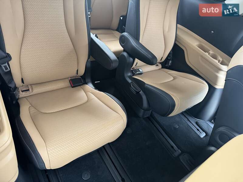 Минивэн Kia Carnival 2023 в Киеве фото 33 Минивэн Kia Carnival 2023 в Киеве