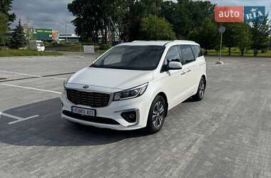 Мінівен Kia Carnival 2019 в Києві