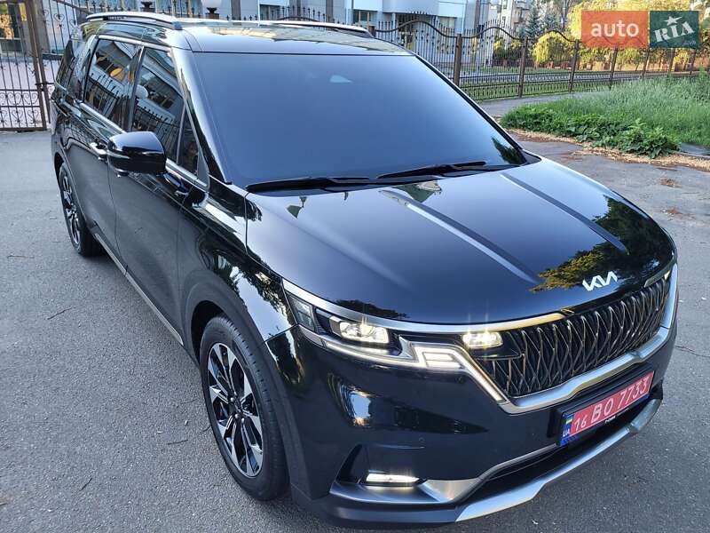Мінівен Kia Carnival 2023 в Полтаві