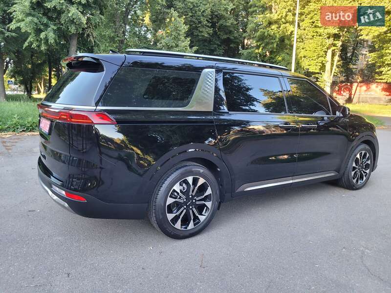 Мінівен Kia Carnival 2023 в Полтаві